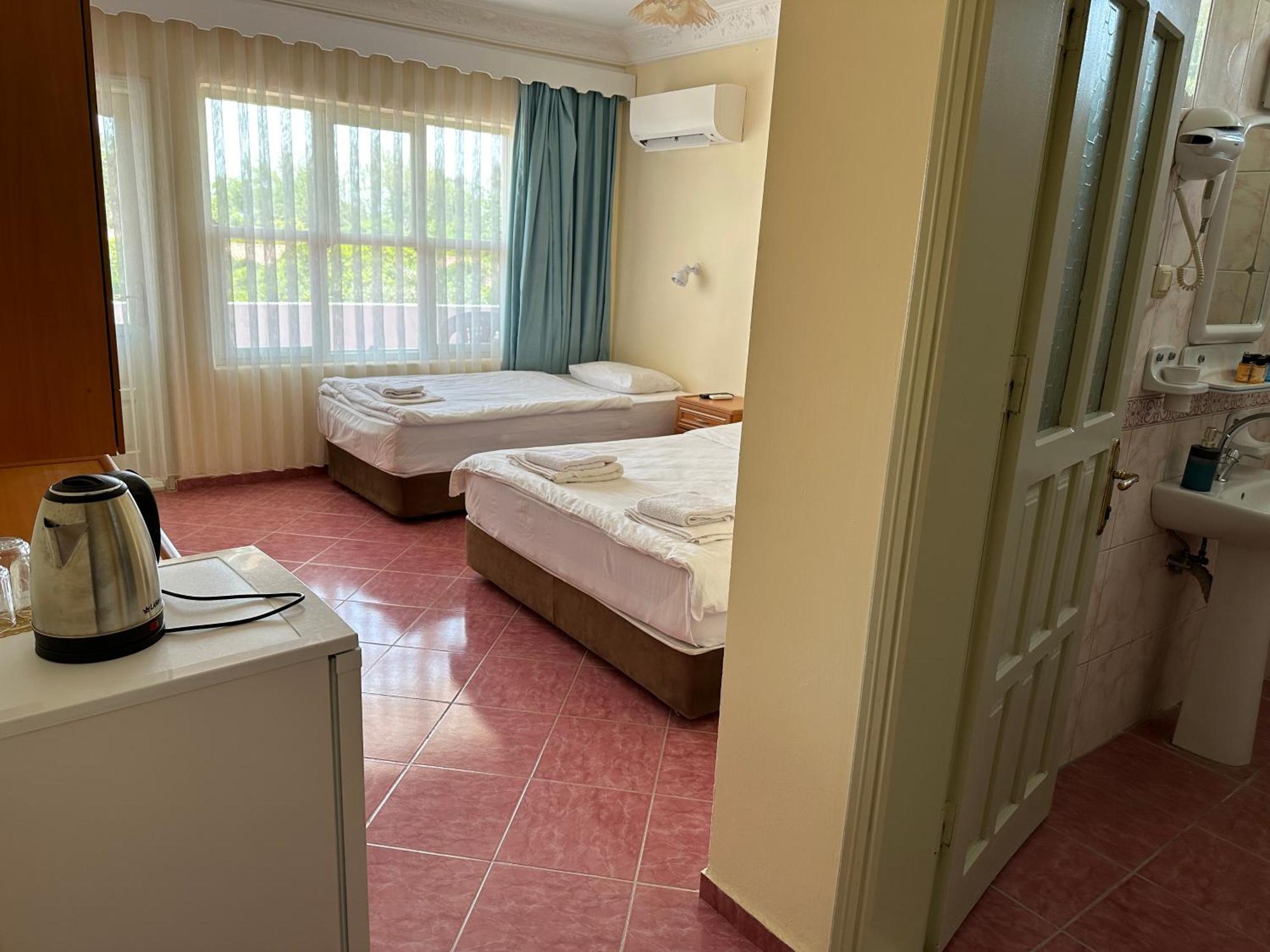 Palm Konak Hotel Çıralı Esterno foto