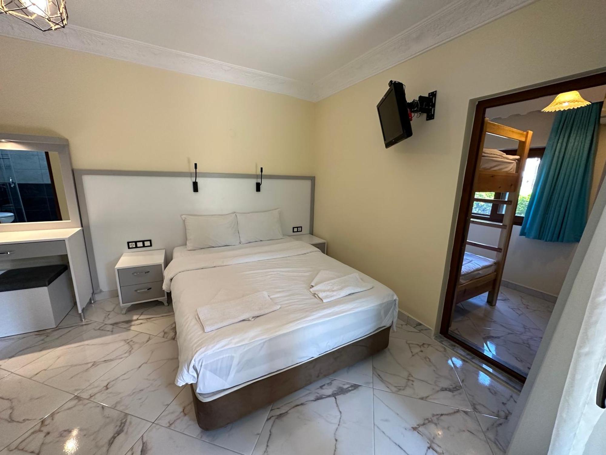 Palm Konak Hotel Çıralı Esterno foto