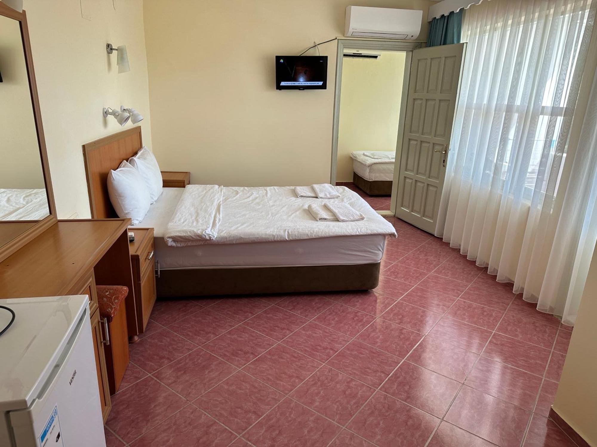 Palm Konak Hotel Çıralı Esterno foto