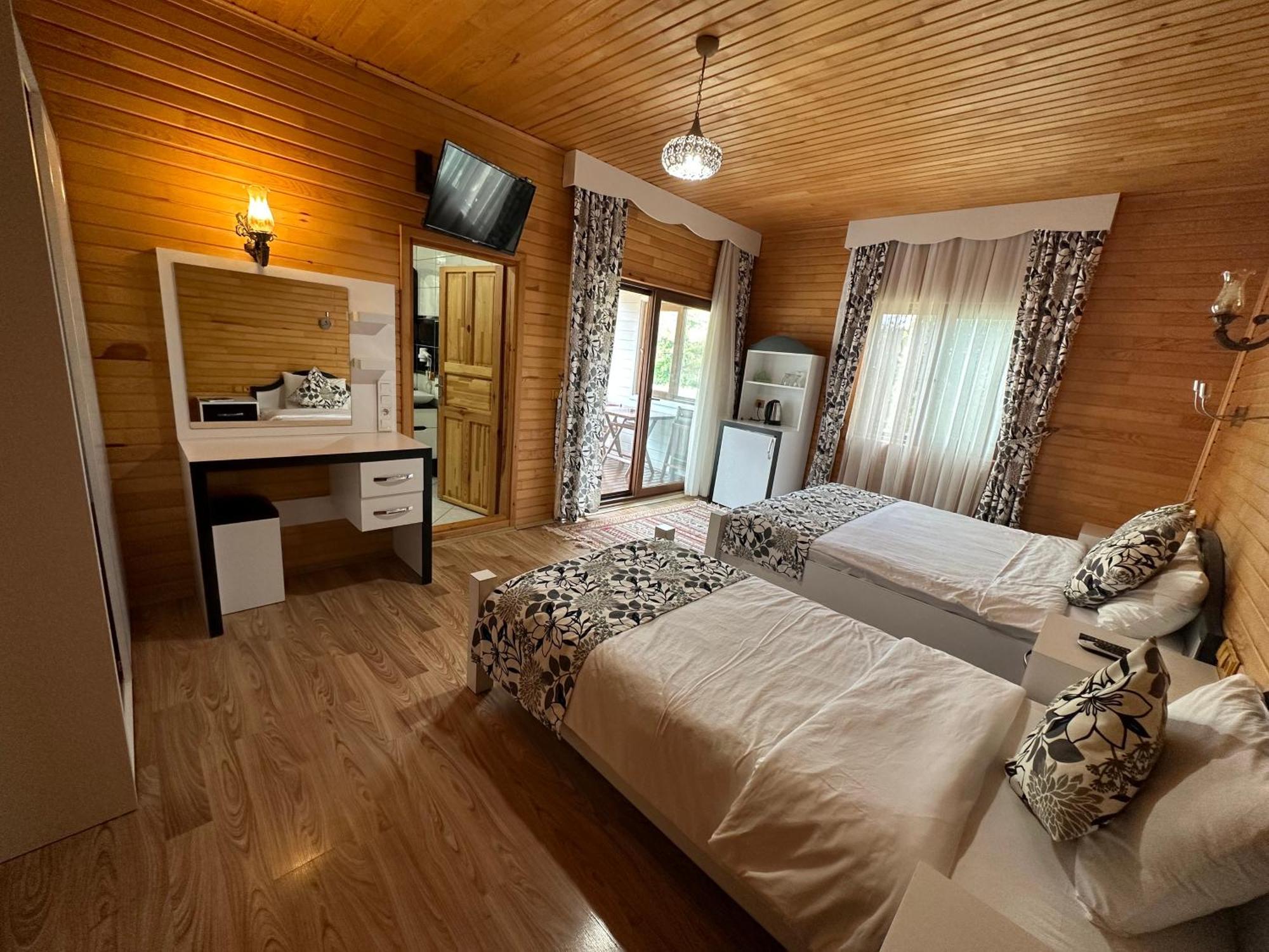 Palm Konak Hotel Çıralı Esterno foto